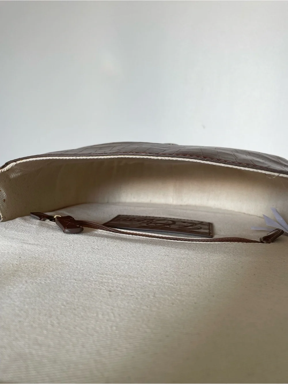 J.Crew Classic Large Saddle Bag in Croc-Embossed Leather – Brown / Hazelnut